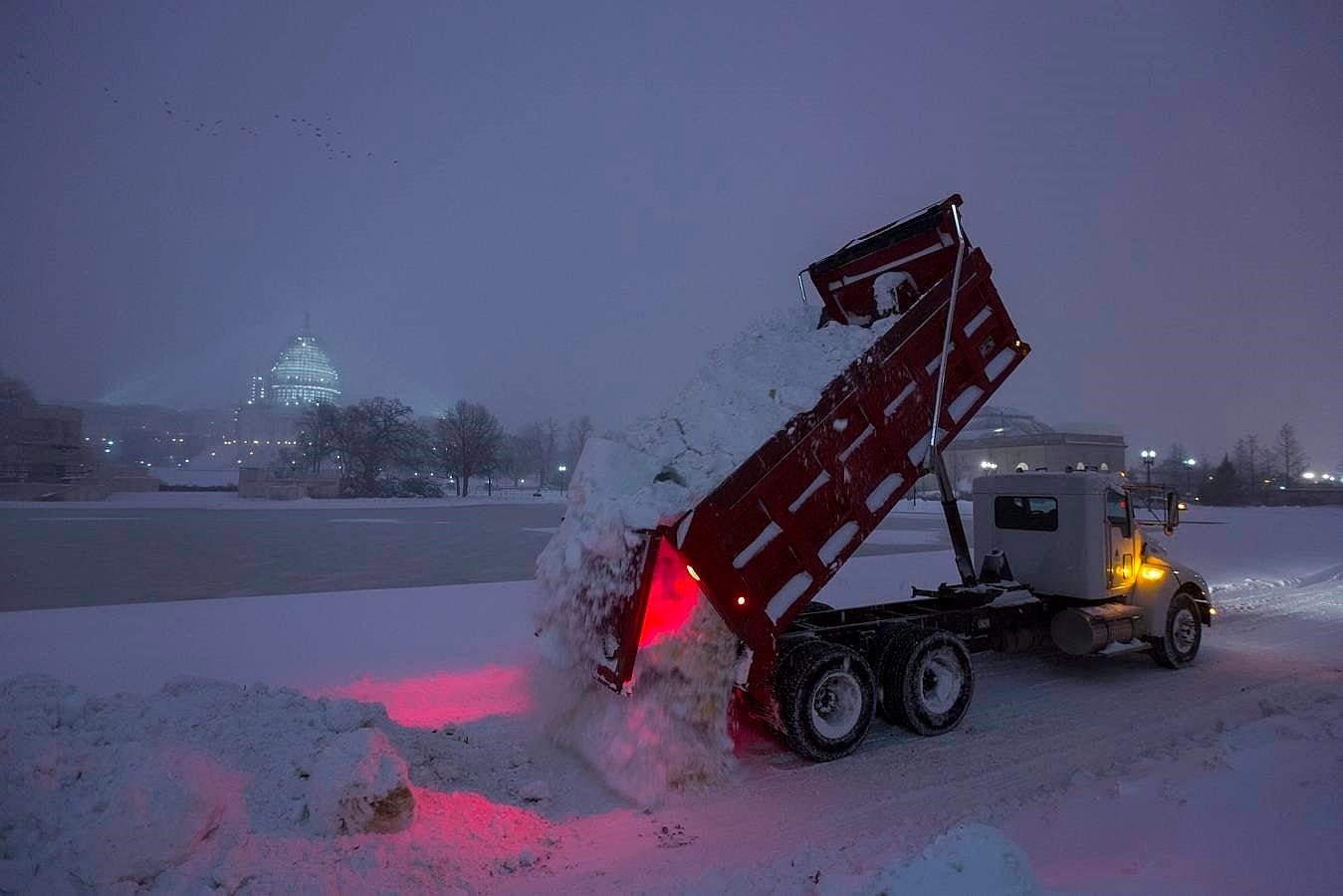 La nieve ha anegado los principales enclaves de Washington. 