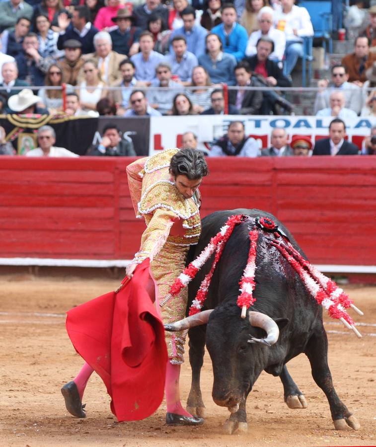 La decepción se apoderó en el quinto, protestado por no andar sobrado de cara. Tampoco agradó el sobrero de Xajay y hubo algunos abucheos al final de la faena. 