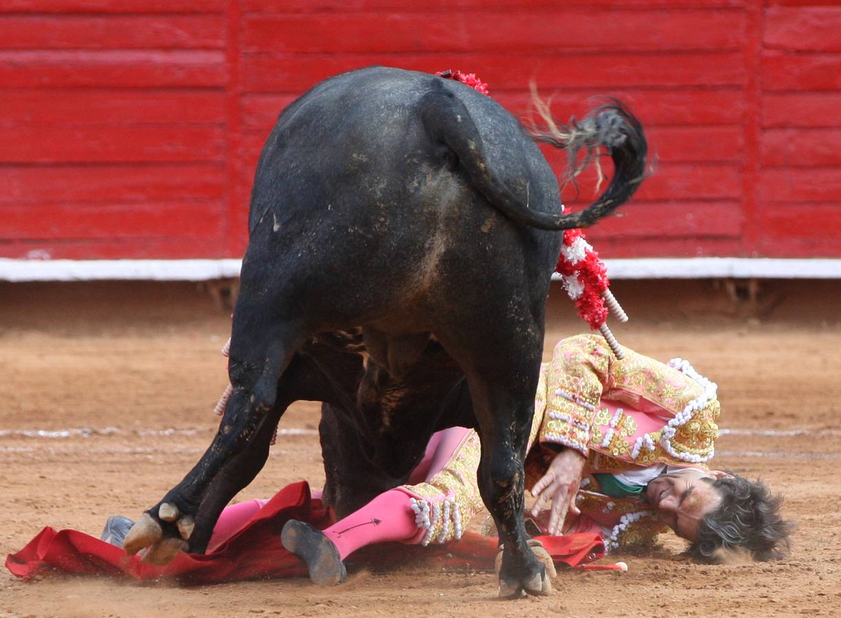 José Tomás tiene sangre mexicana desde la brutal cornada de «Navegante» en Aguascalientes, donde estuvo a punto de perder la vida. 