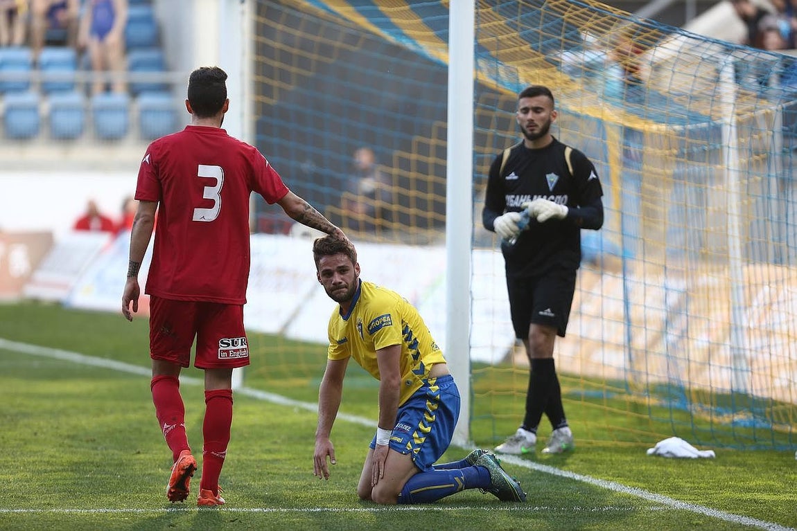 Fotos: Cádiz-Marbella (3-0)