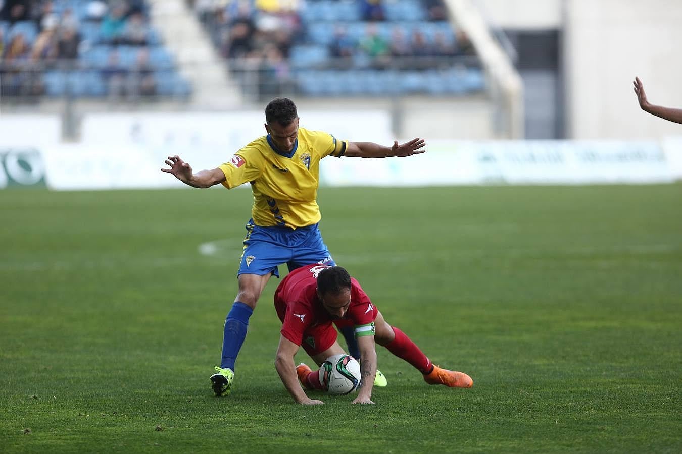 Fotos: Cádiz-Marbella (3-0)