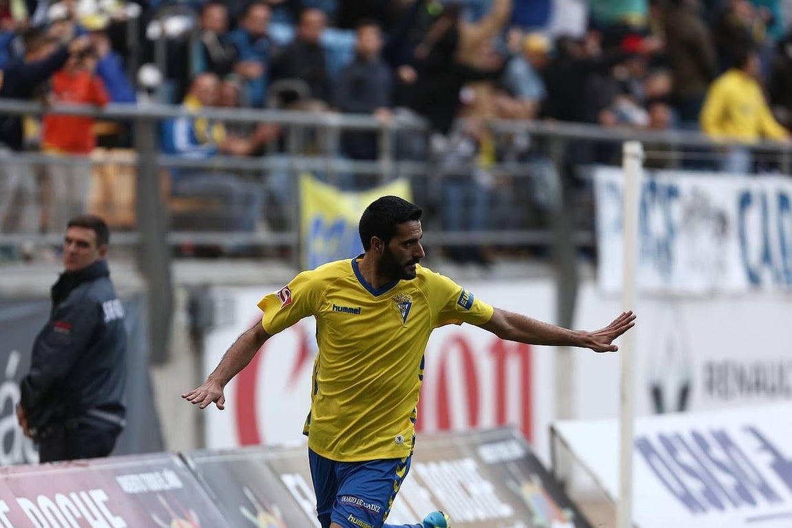 Fotos: Cádiz-Marbella (3-0)