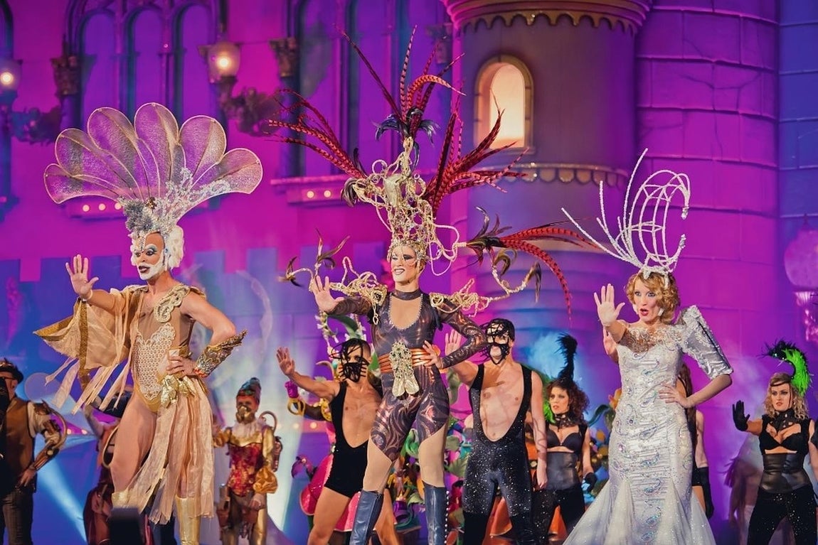 Carnaval de Las Palmas de Gran Canaria. Carnaval de Las Palmas de Gran Canaria: declarada Fiesta de Interés Turístico de Canarias y una de las más antiguas de la capital grancanaria. Destacan las galas de Elección de la Reina y la muy popular de Elección del Drag Queen del Carnaval, un acto único en España.