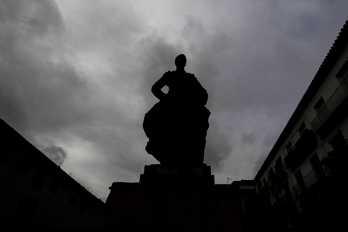 En imágenes, la huella de Manolete por los rincones de Córdoba