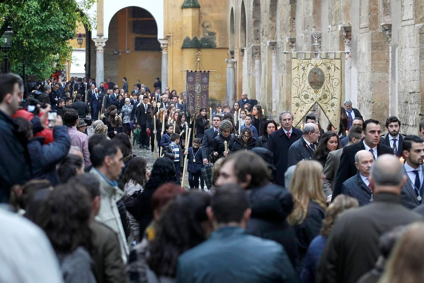 El Vía Crucis de la Agrupación de Cofradías, en imágenes