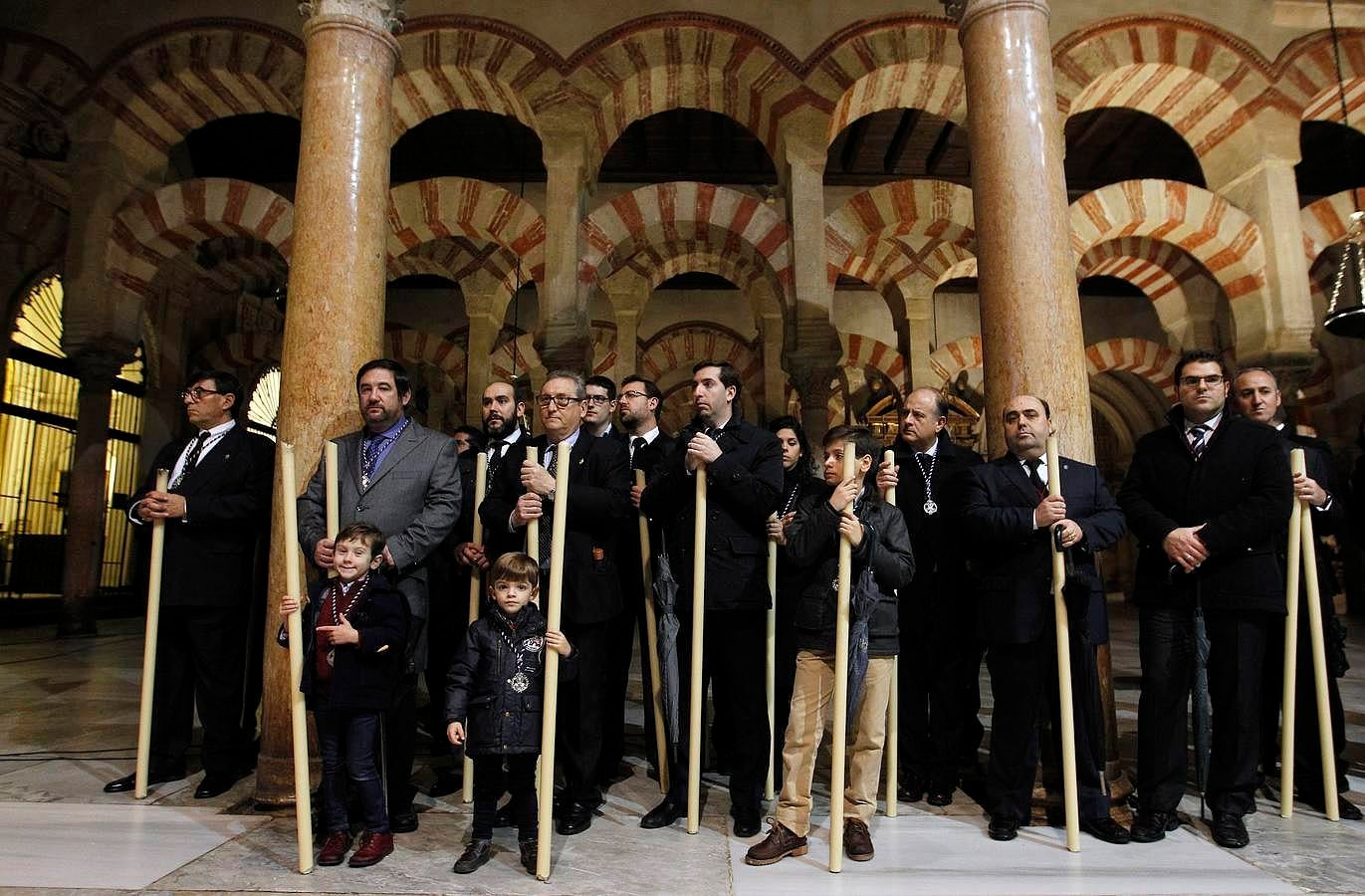 El Vía Crucis de la Agrupación de Cofradías, en imágenes