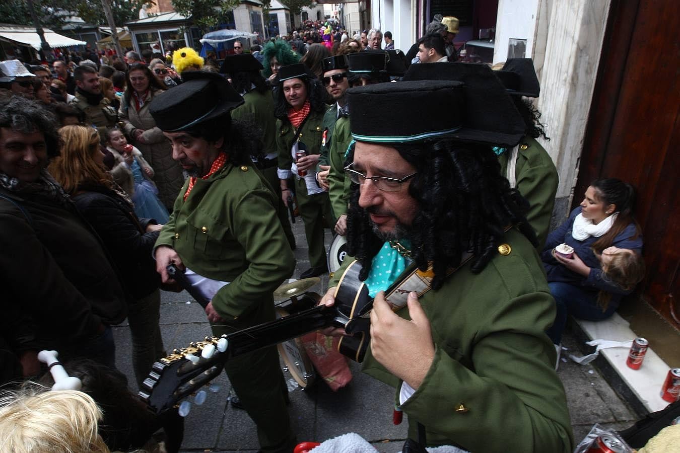 Ambiente del Domingo de Piñata de Cádiz