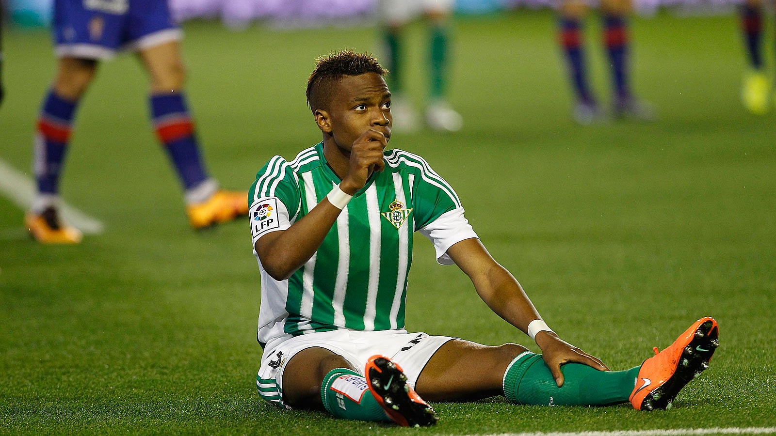 El Betis consigue un punto ante el Sporting que sabe a poco (1-1)