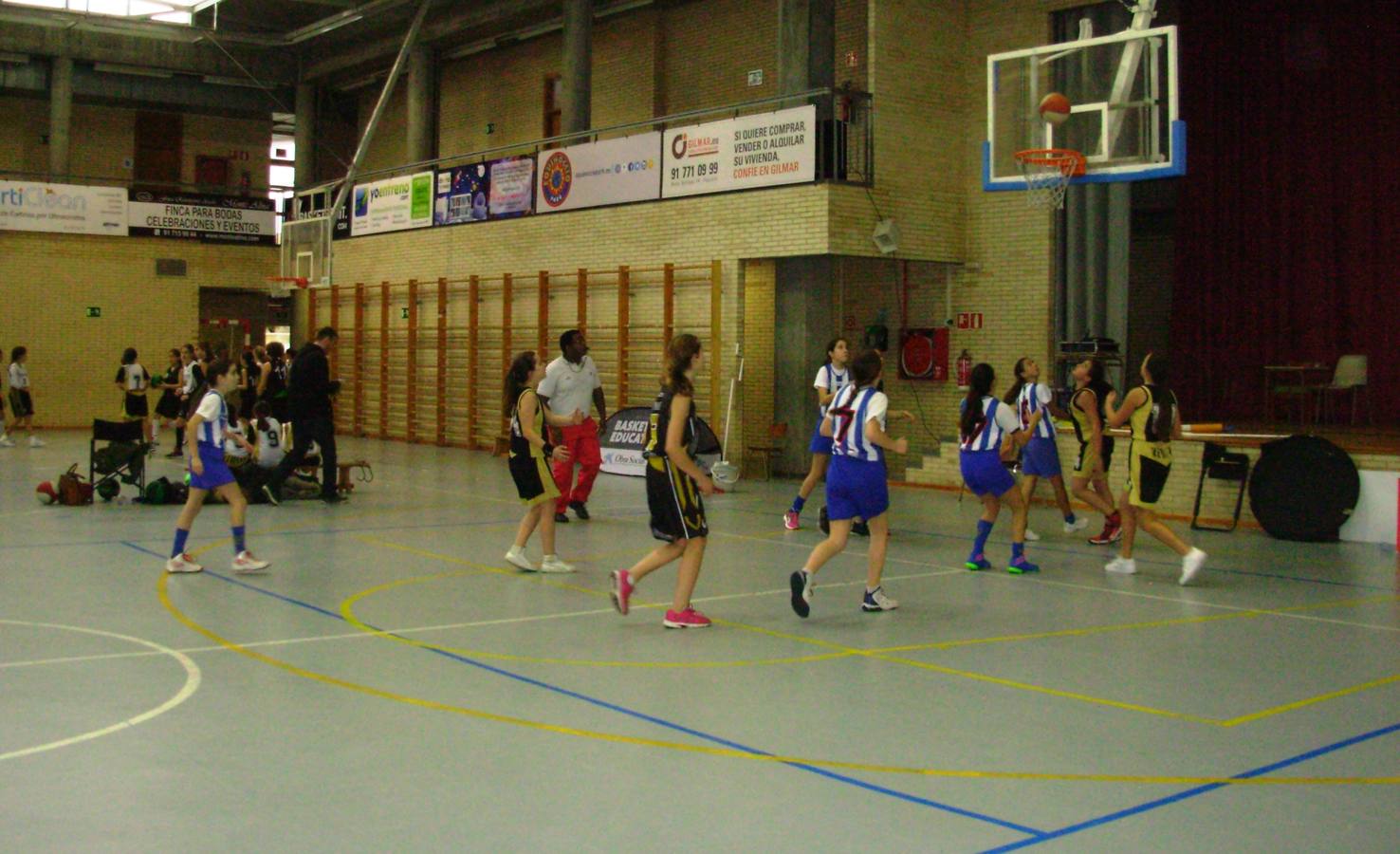 Baloncesto: Instituto Veritas vs Nuestra Señora del Recuerdo B