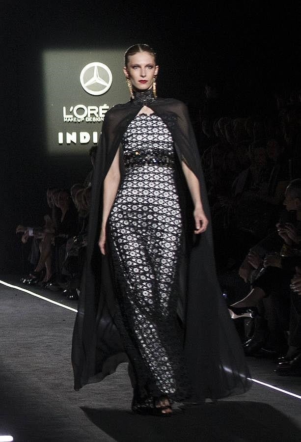 Mercedes Benz Fashion Week. Desfile del diseñador Felipe Varela. 