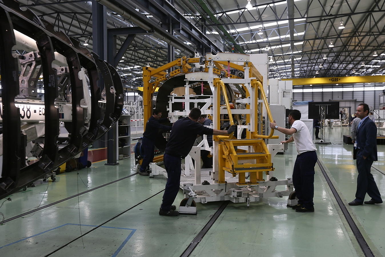 Fotos: Alestis entrega el primer cono de cola del A-350 de Airbus