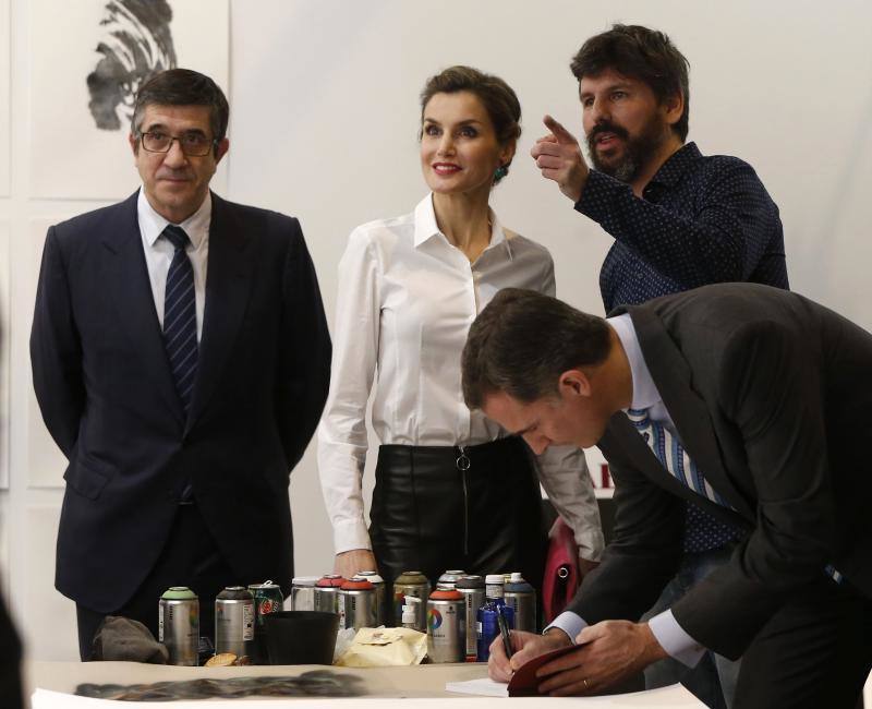 Los Reyes han inaugurado esta mañana la feria ARCO, acompañados por numerosas autoridades, entre ellas el presidente del Congreso de los Diputados, Patxi López;. 