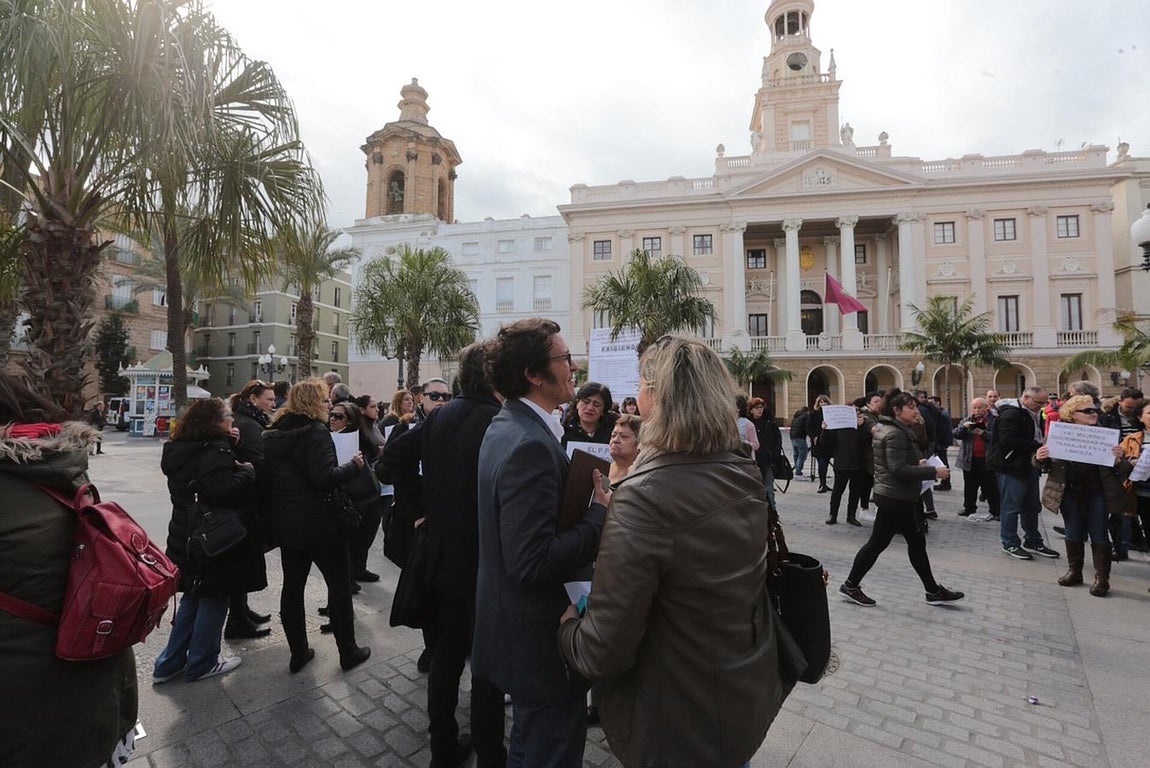 Fotos: Así se ha vivido el aviso de bomba