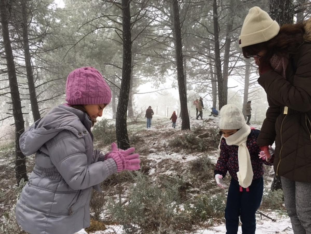 Grazalema y Villaluenga se tiñen de blanco