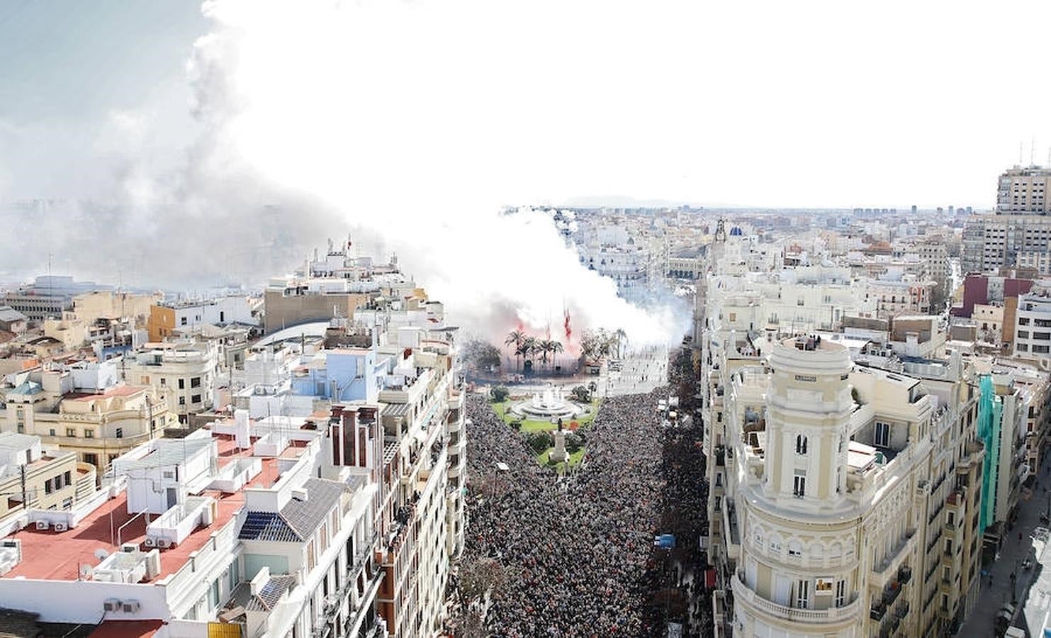 Así ha sido la mascletà dedicada a la Unesco por las Fallas de Valencia