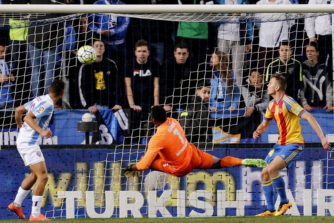 El absurdo y polémico autogol de Kameni