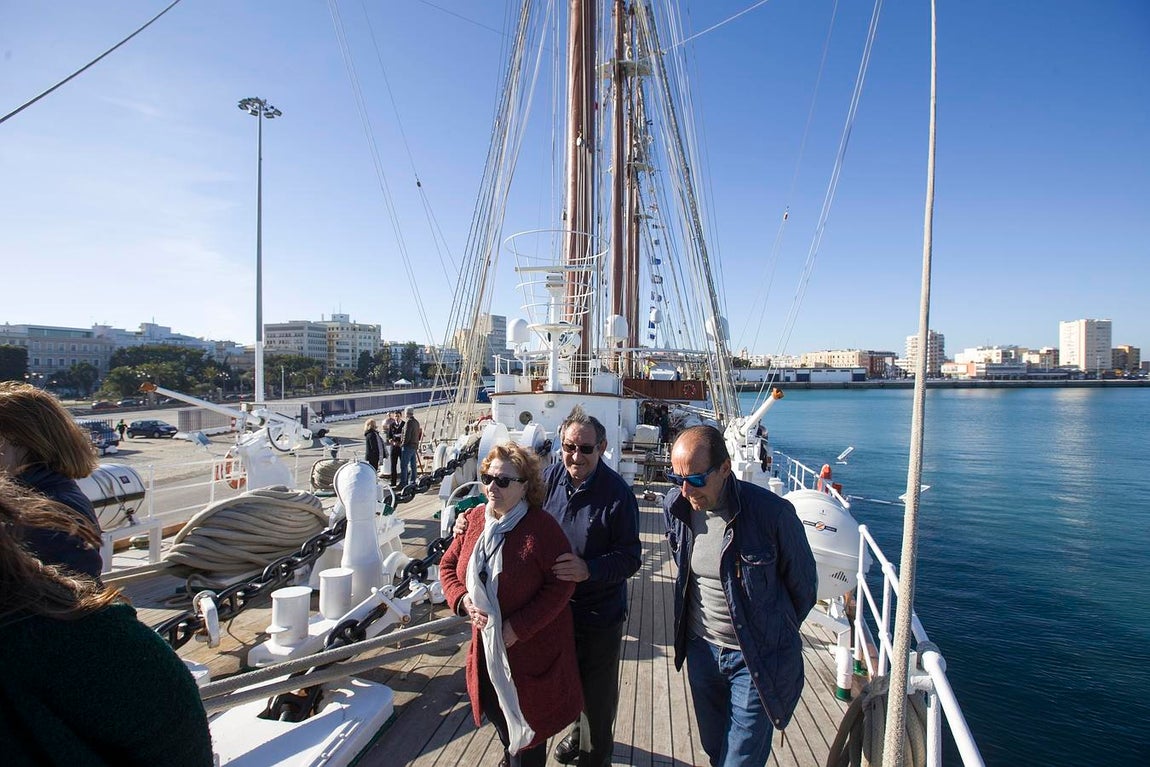 El buque escuela Juan Sebastián de Elcano, en Cádiz