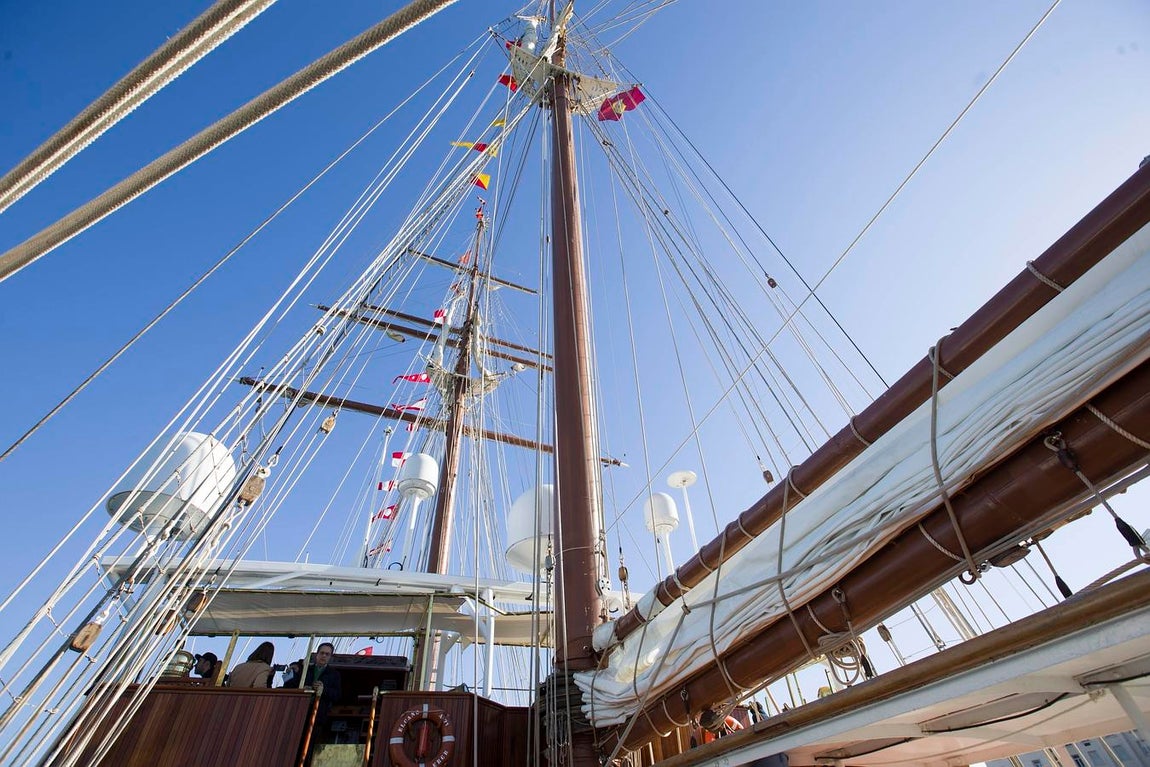 El buque escuela Juan Sebastián de Elcano, en Cádiz
