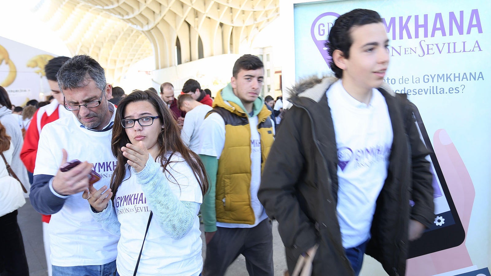 Éxito de público en la gymkhana de Pasión en Sevilla