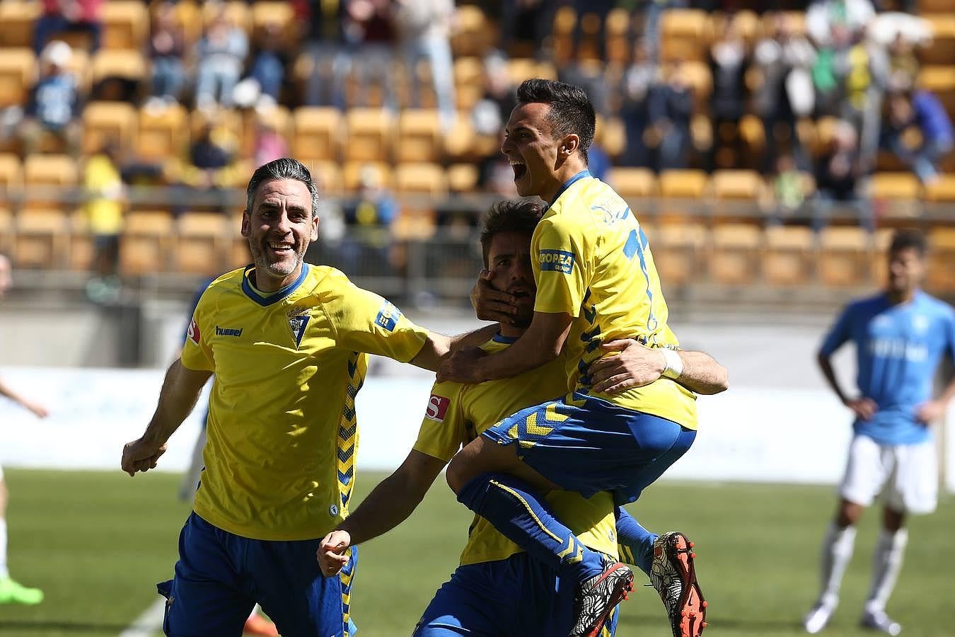 Cádiz C.F. 3 - UD. Melilla 0