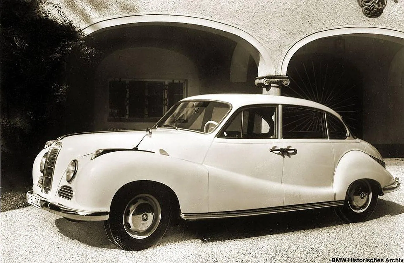 En 1951 triunfa el BMW 501
