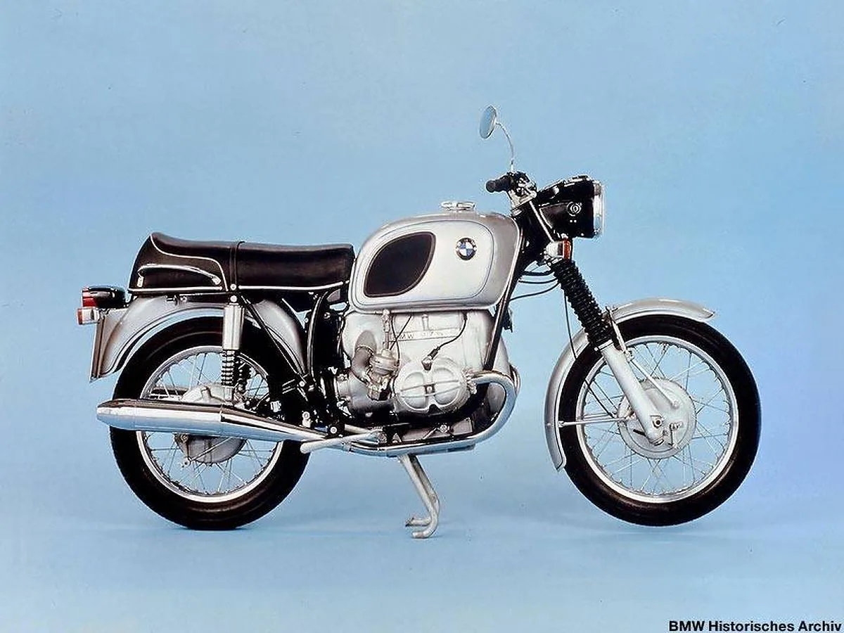 En 1969 se presenta la gama de motos de la serie 5