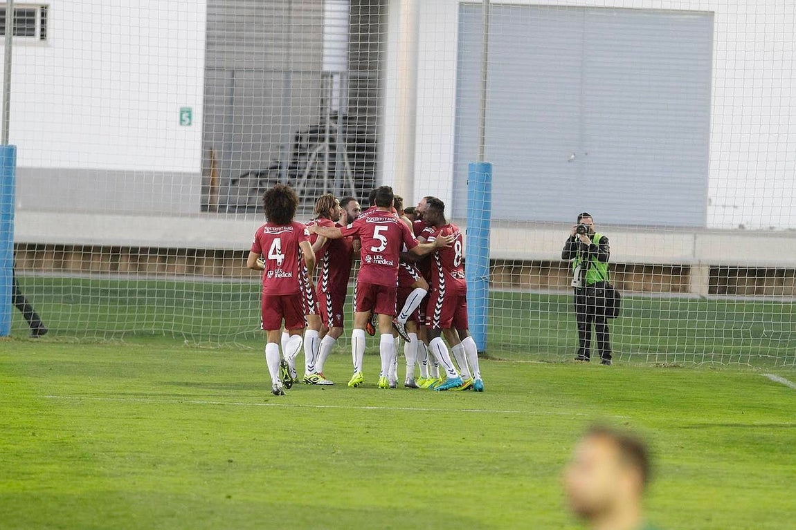 Imágenes del partido San Roque Lepe -Cádiz CF (1-3)