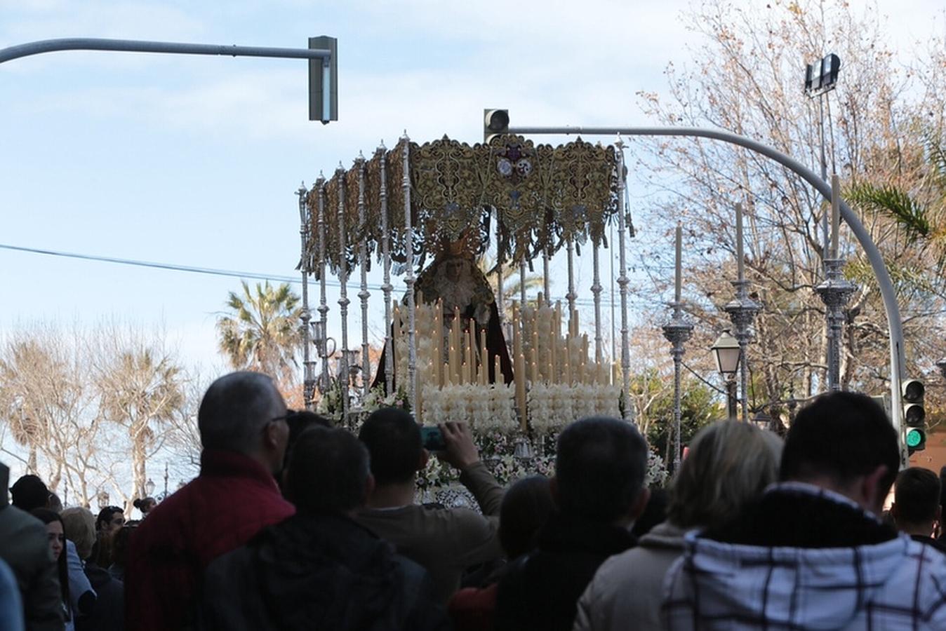 Fotos: La Borriquita en el Domingo de Ramos