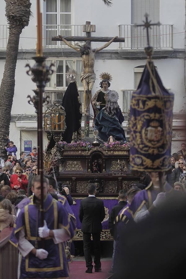 Las imágenes del Martes Santo en Cádiz