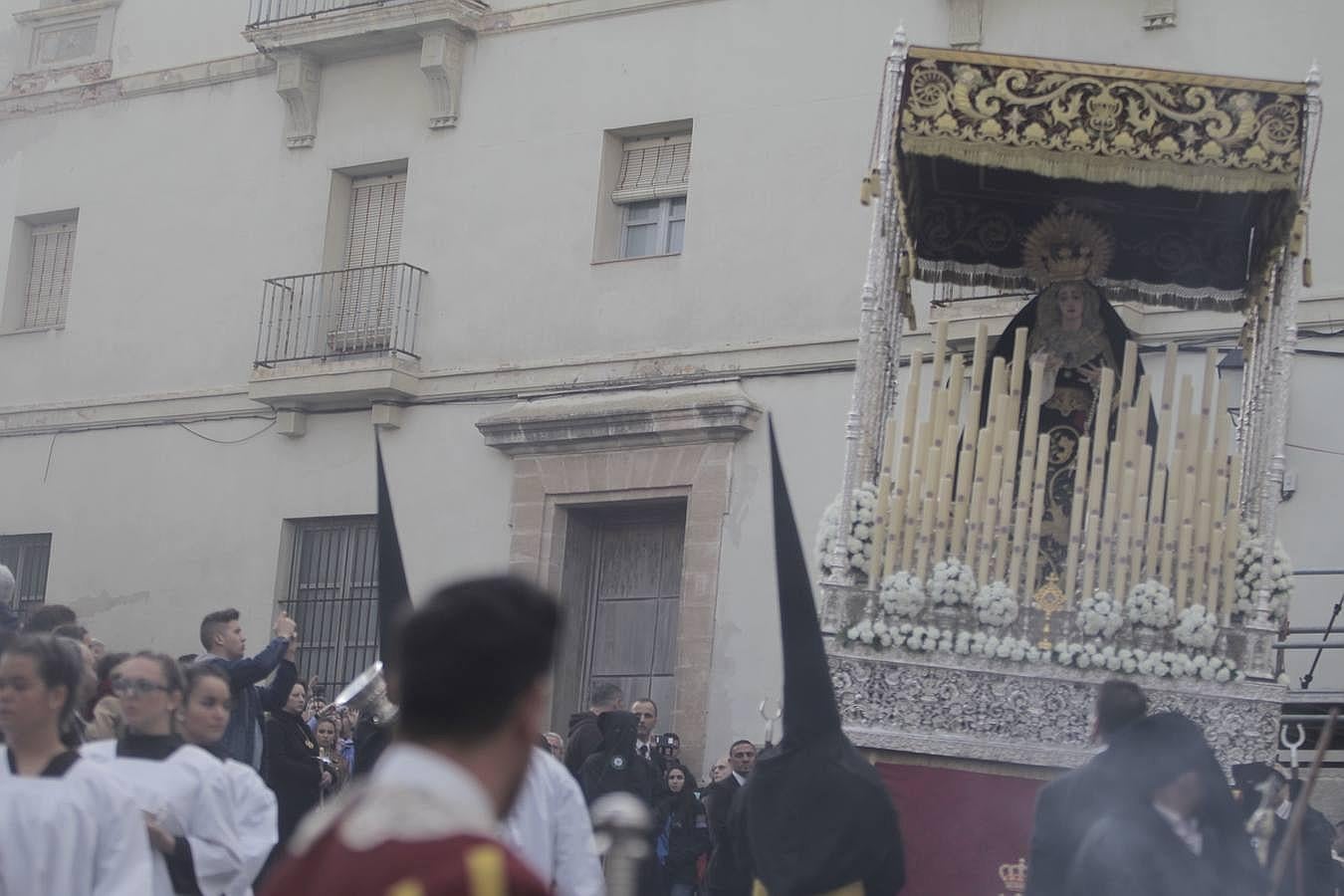 Fotos: Sanidad el Martes Santo en Cádiz. Semana Santa 2016