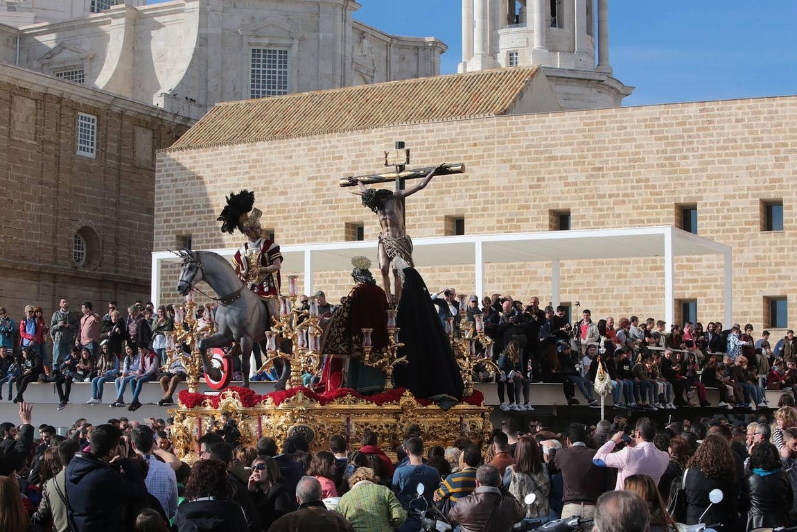 Fotos: Las Aguas el Miércoles Santo en Cádiz. Semana Santa 2016
