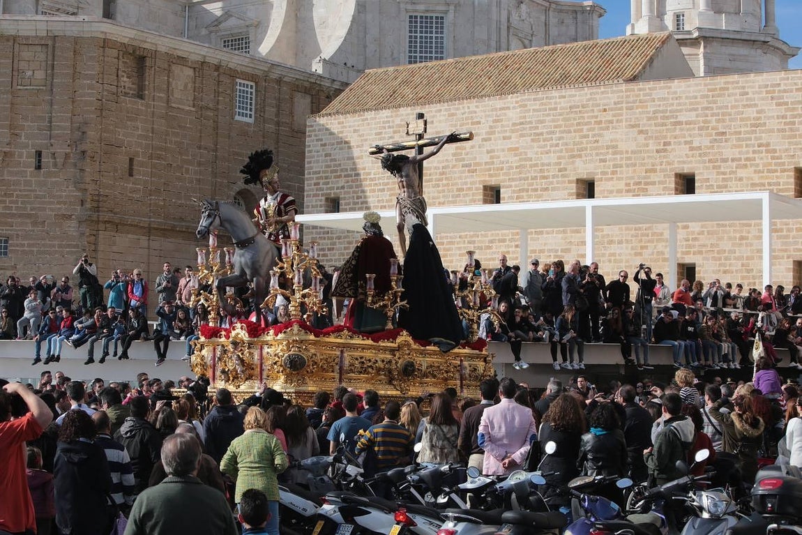 Fotos: Las Aguas el Miércoles Santo en Cádiz. Semana Santa 2016
