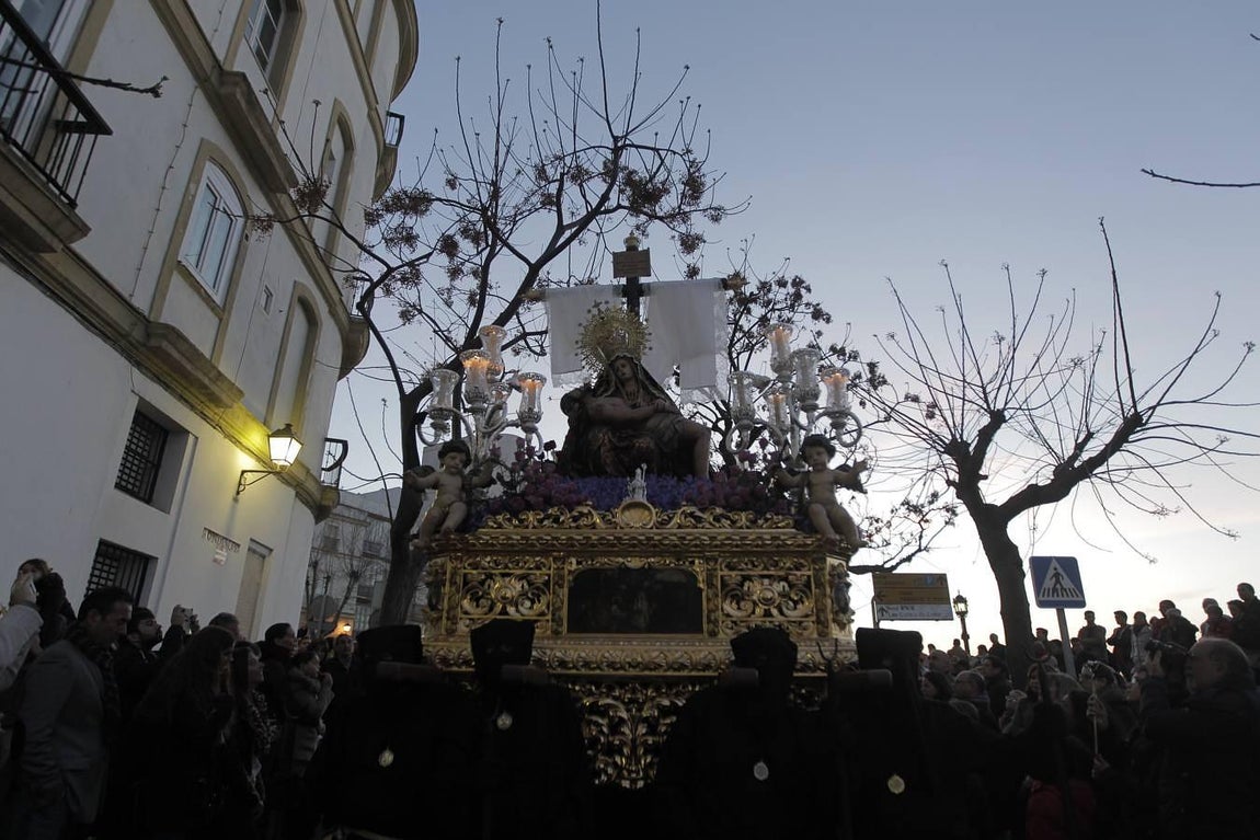 Las imágenes del Miércoles Santo en Cádiz