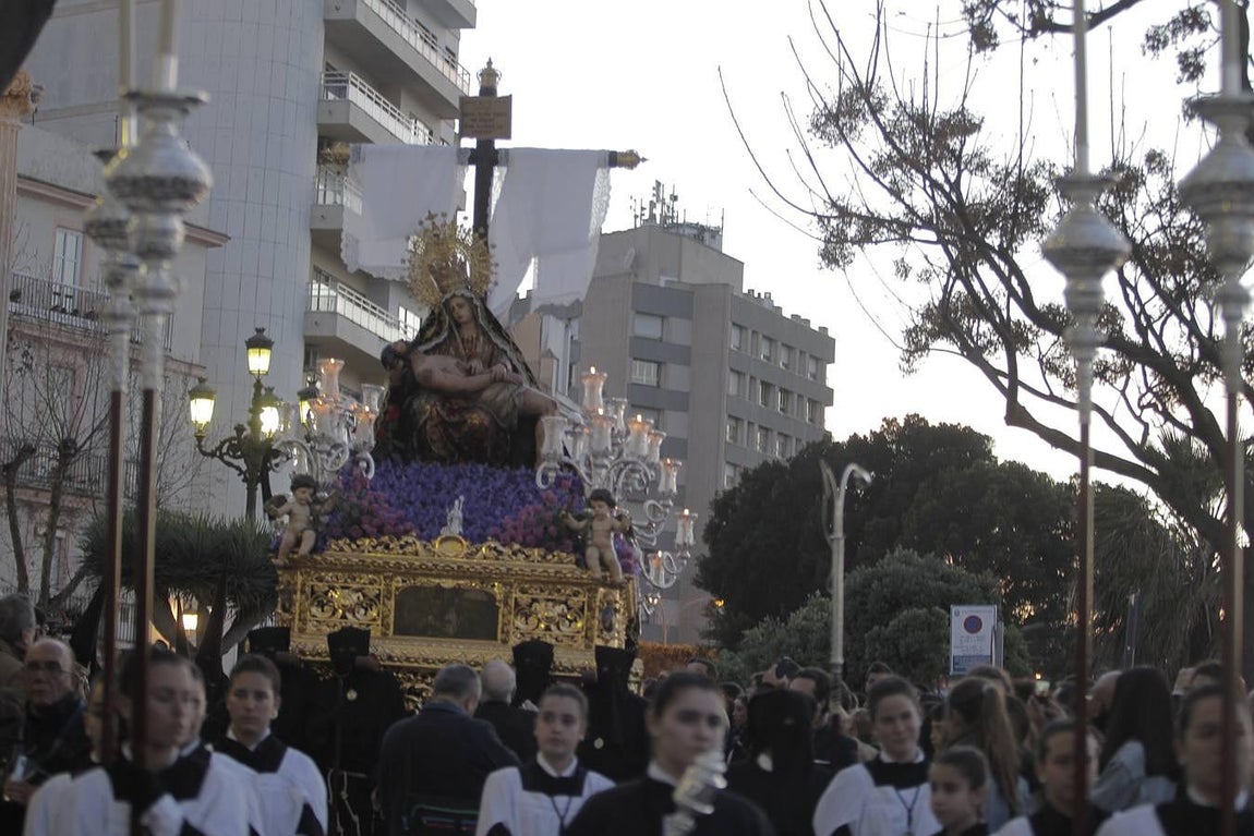 Las imágenes del Miércoles Santo en Cádiz