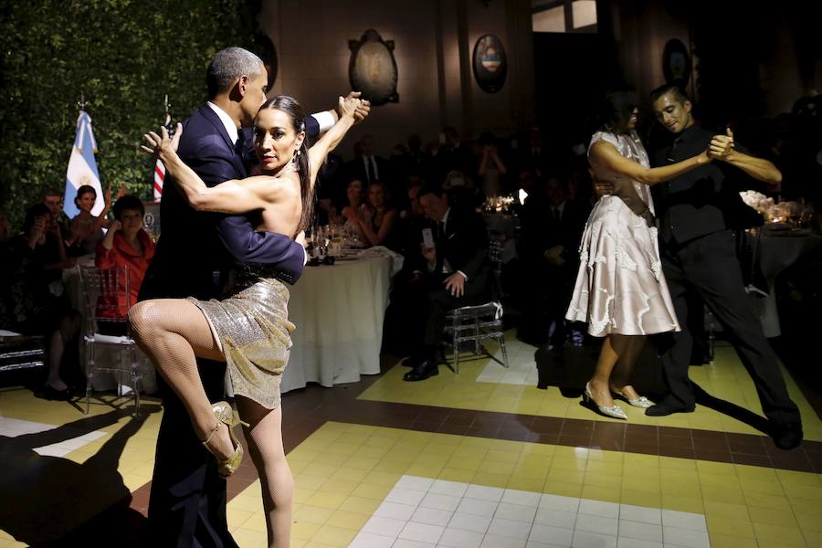 Barack Obama baila un tango.