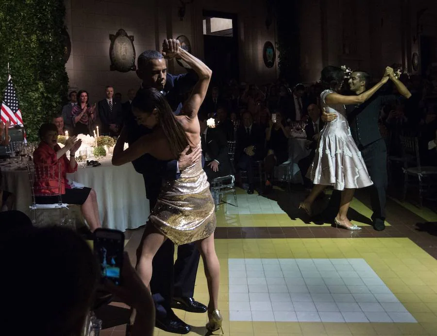 Barack Obama baila un tango.