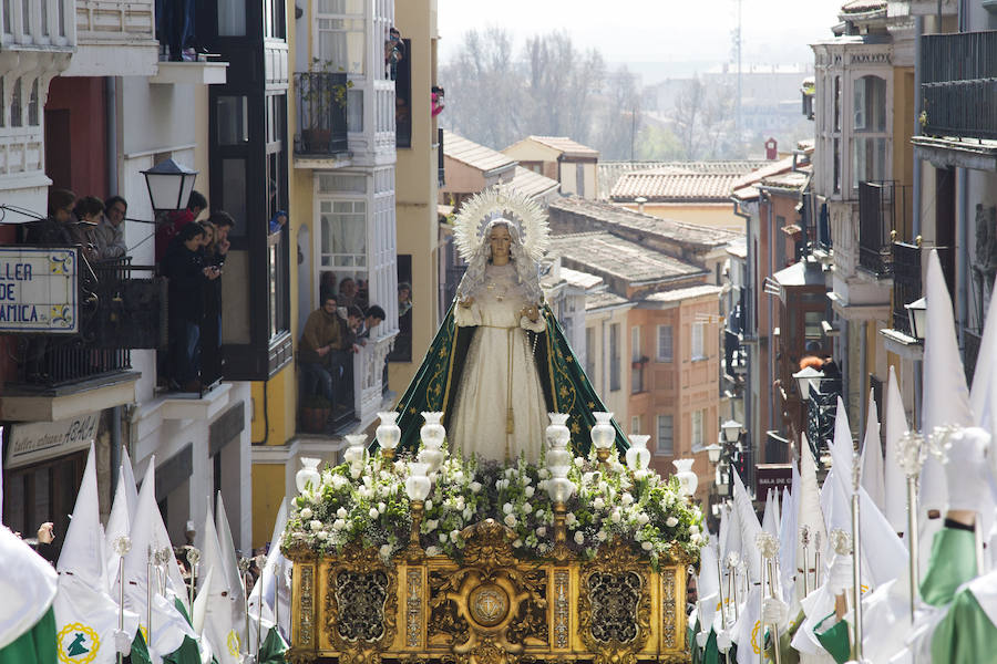 La procesión de la Virgen de la Esperanza en Zamora. 