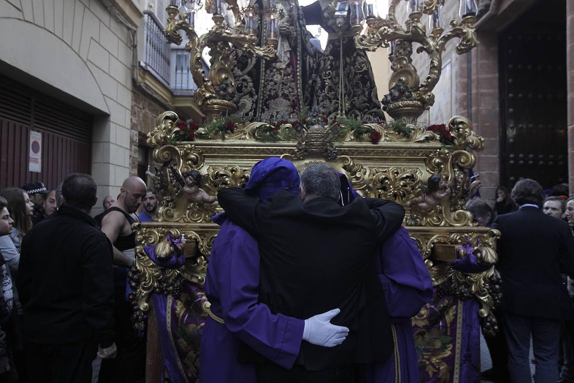 Las imágenes del Jueves Santo en Cádiz