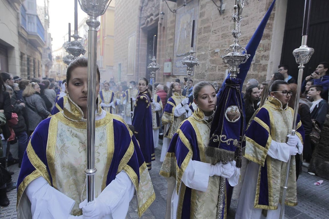 Las imágenes del Jueves Santo en Cádiz