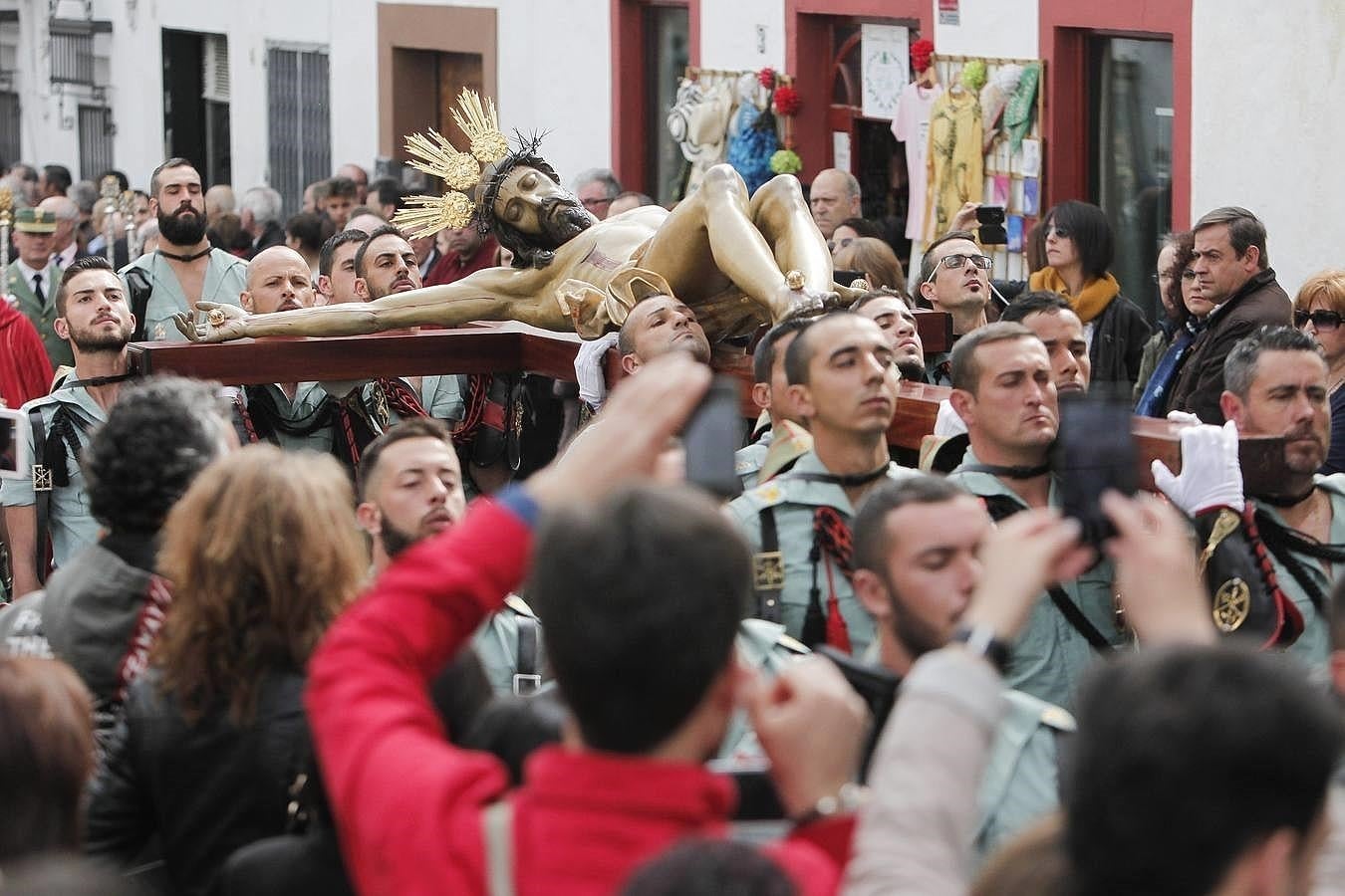 El histórico vía crucis del Cristo de la Caridad