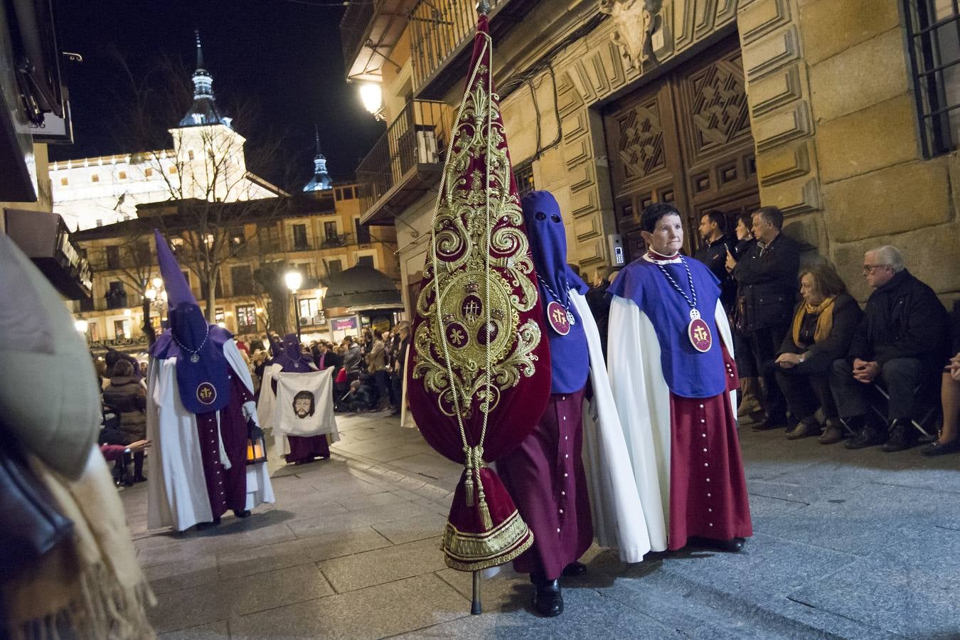 Viernes Santo, siete cofradías por las calles de Toledo