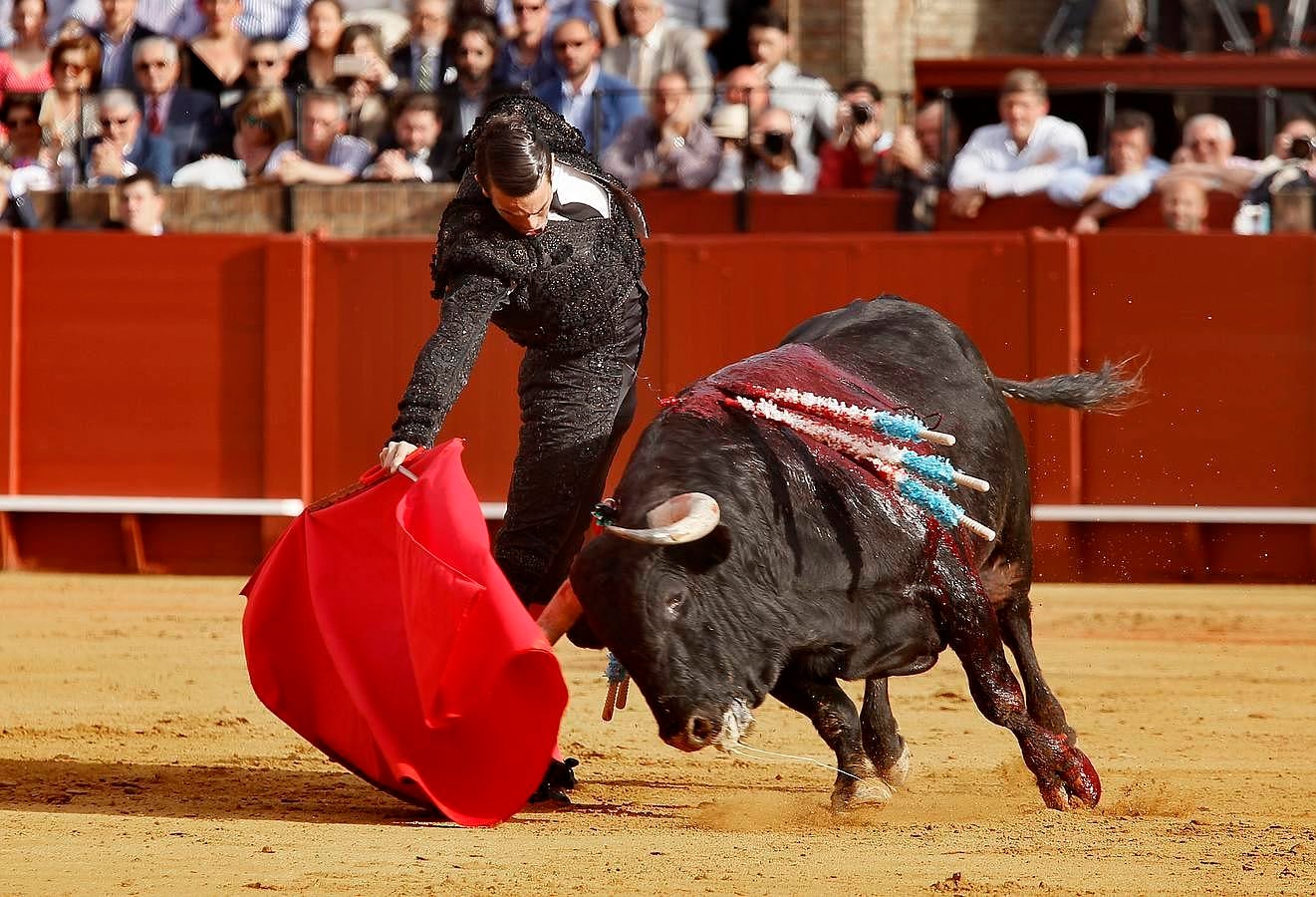 El romance de José María Manzanares con Sevilla, foto a foto