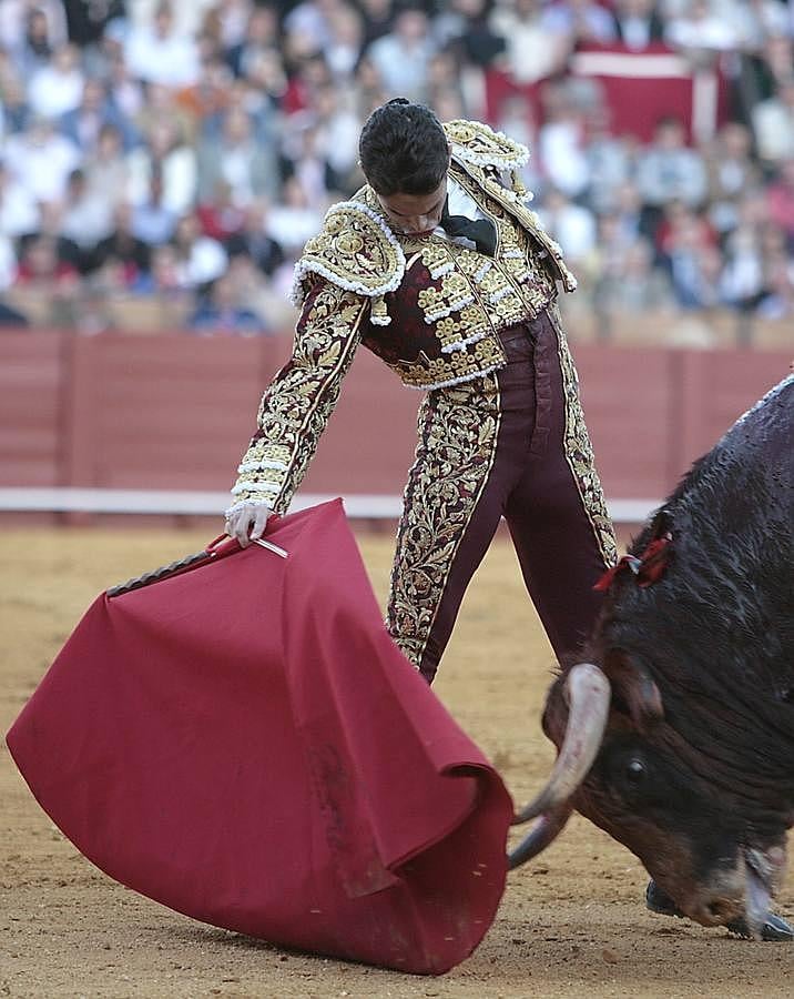 El romance de José María Manzanares con Sevilla, foto a foto