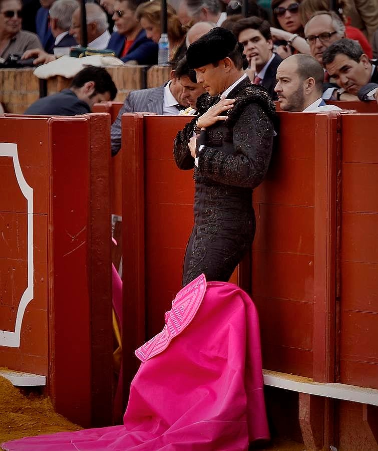 El romance de José María Manzanares con Sevilla, foto a foto