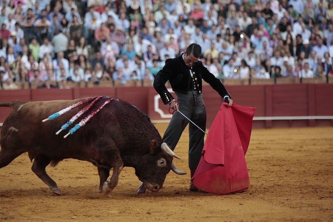El romance de José María Manzanares con Sevilla, foto a foto