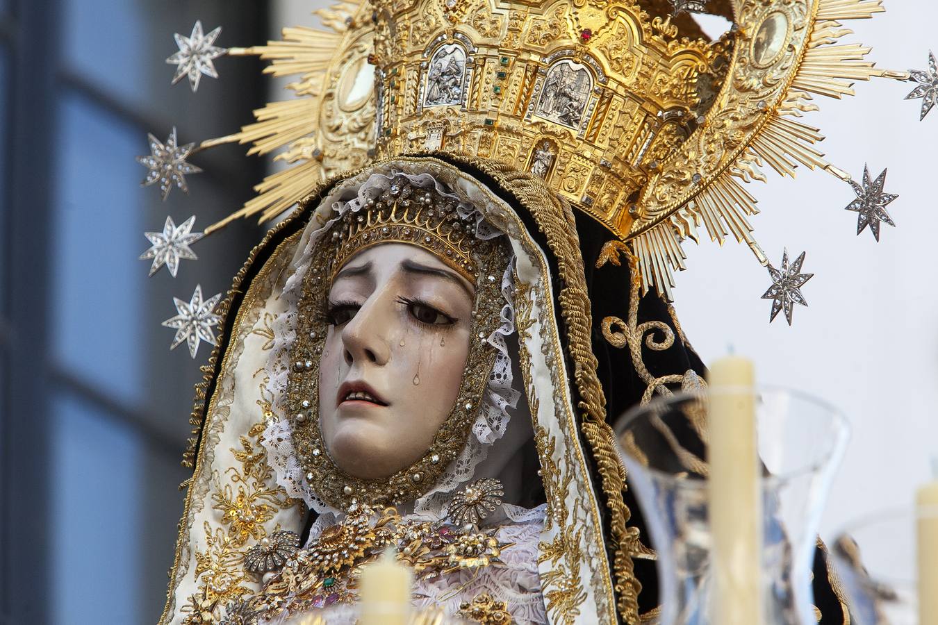 La majestad de la Virgen de los Dolores