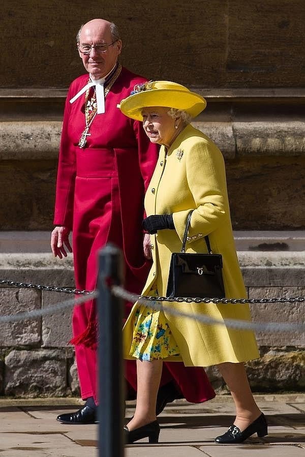 Isabel II sigue demostrando su vitalidad día a día a pesar de contar con 89 primaveras a sus espaldas. 