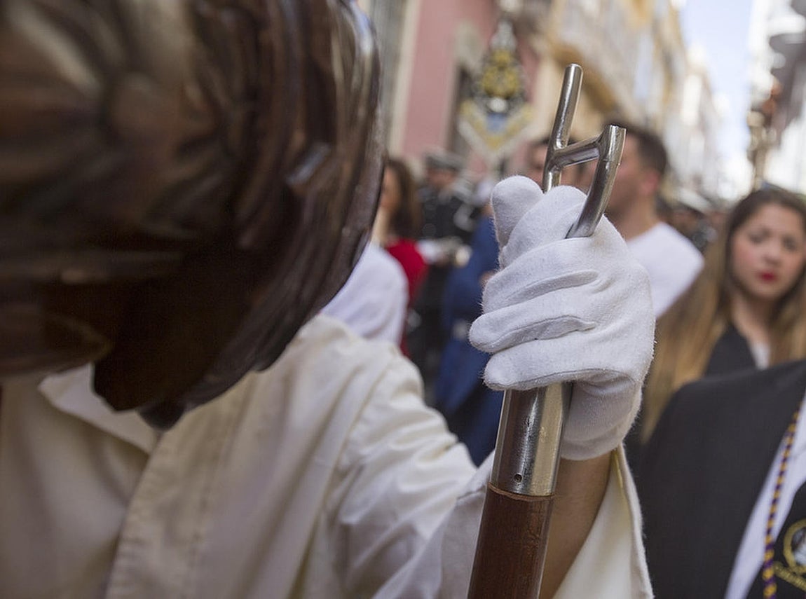 Fotos: El Resucitado por las calles de Cádiz