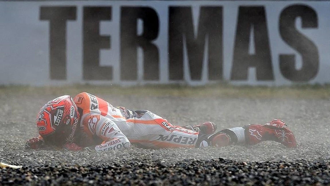 Escalofriante caída de Marc Márquez