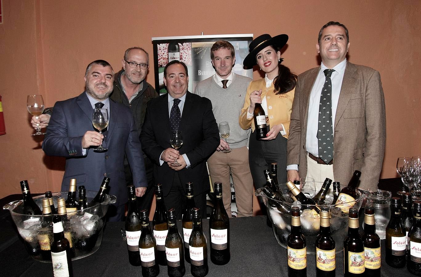 Javier León, Juan Becerra, Antonio Díaz, Armando Guerra, Melisssa Biav y Álvaro Alés (Bodegas Barbadillo)